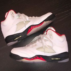 Air Jordan Retro 5 Fire Red GS 4.5 Wm. 6